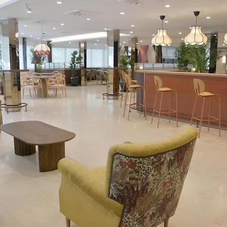 Viladomat Ξενοδοχείο 3*