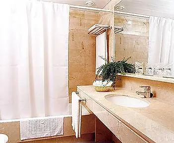 Otel Viladomat 3*