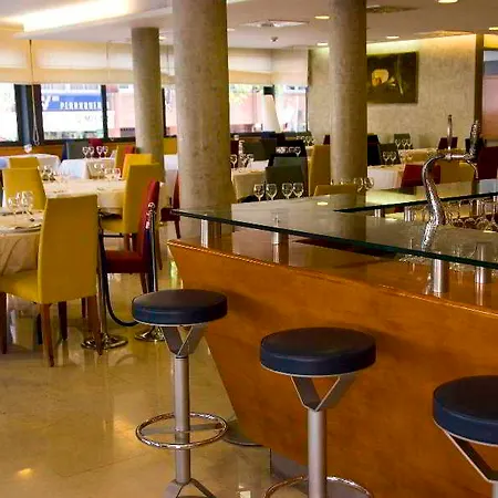 Viladomat 3*